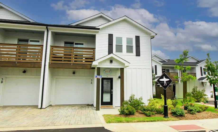 K4301 The White Pearl 3 Bedroom Duplex a...
