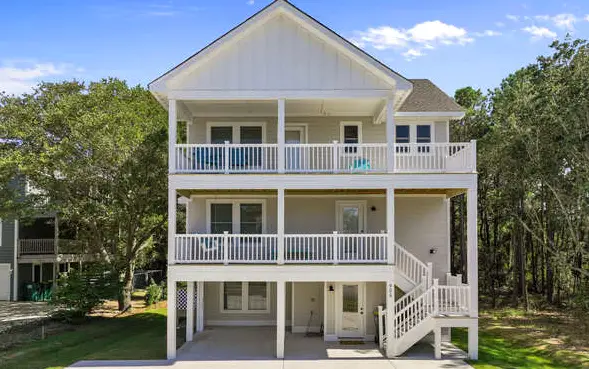 1541 - Birdie Beach Bungalow